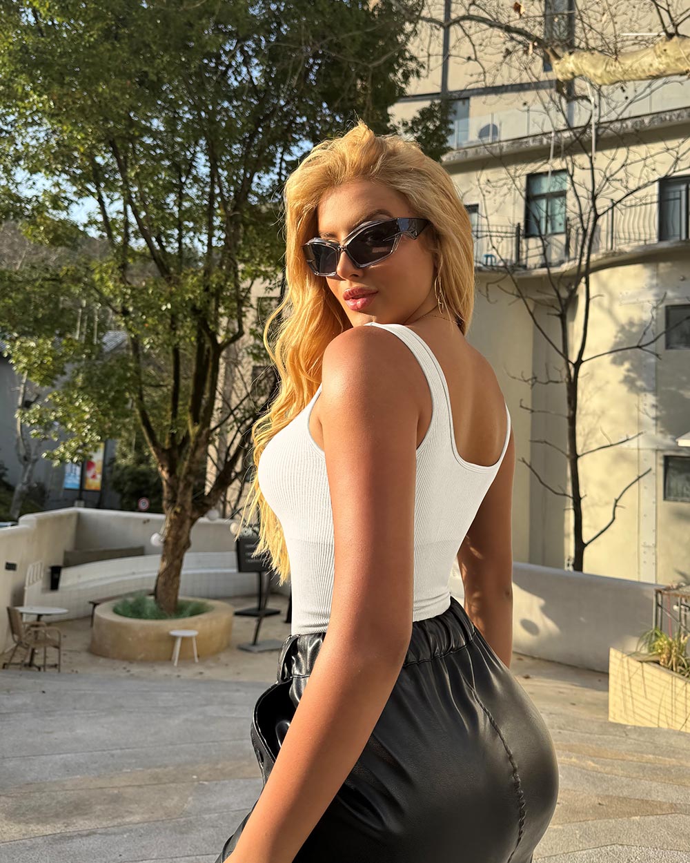 Sleeveless Square Neck Thongs Bodysuits
